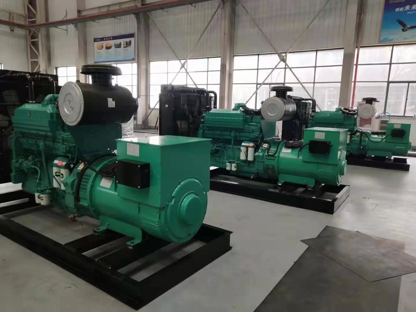 4臺400千瓦康明斯柴油發電機組，并機操作，裝箱發往尼日利亞！